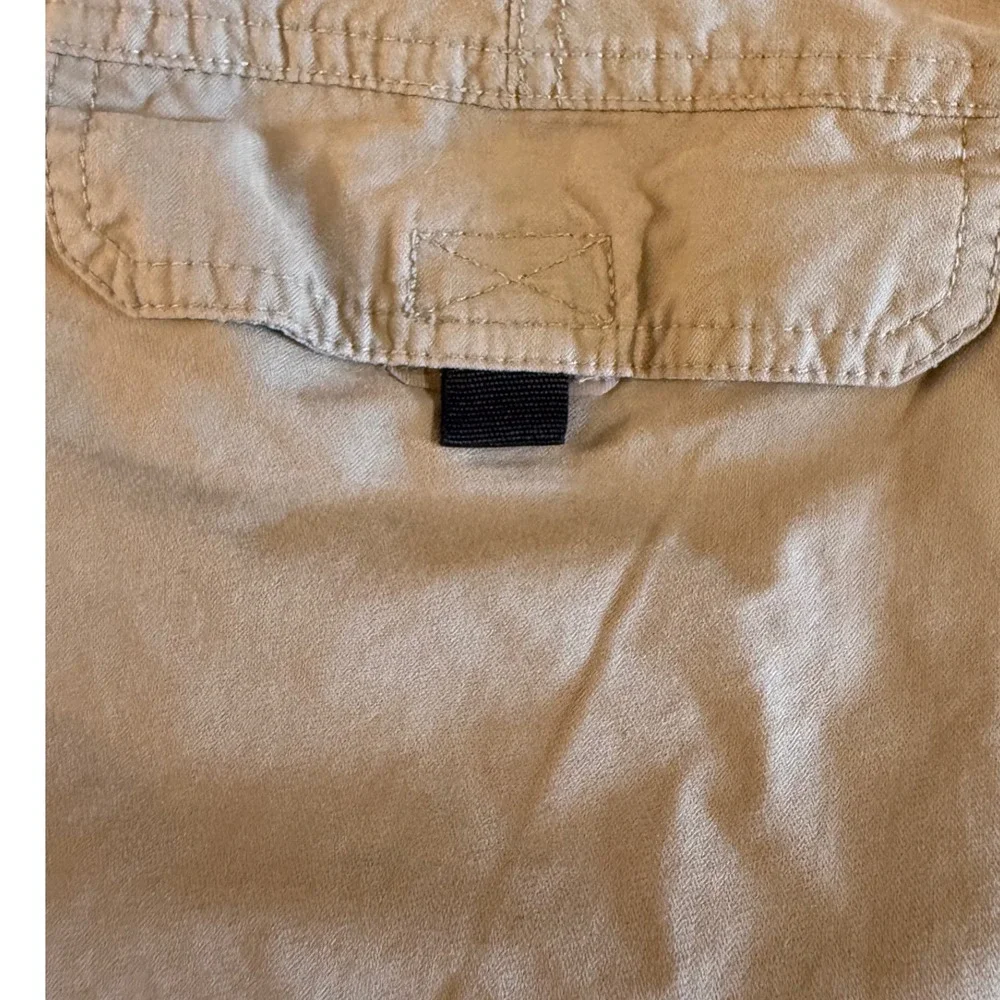 Eddie Bauer Mens Khaki Tan Cargo Shorts Size‎ 35 Utility Hiking Outdoor Relaxed